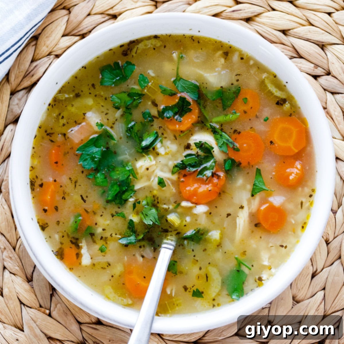 Hearty Instant Pot Chicken and Rice Soup 1 featured 36484