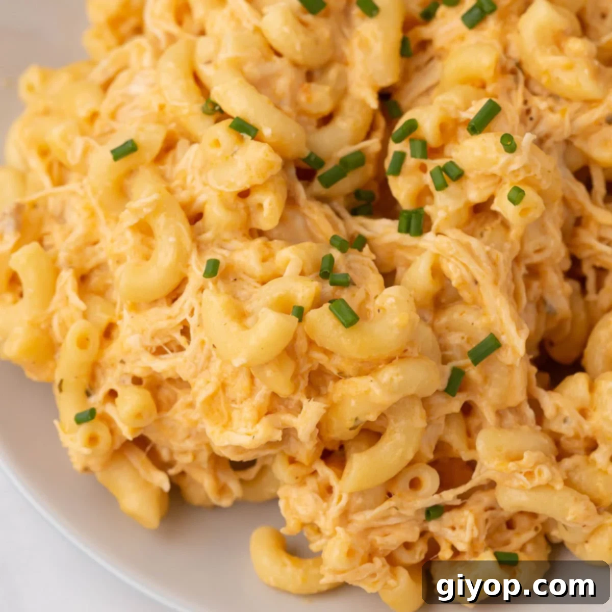 Buffalo Chicken Mac and Cheese Slow Cooker Recipe 1 featured 39257