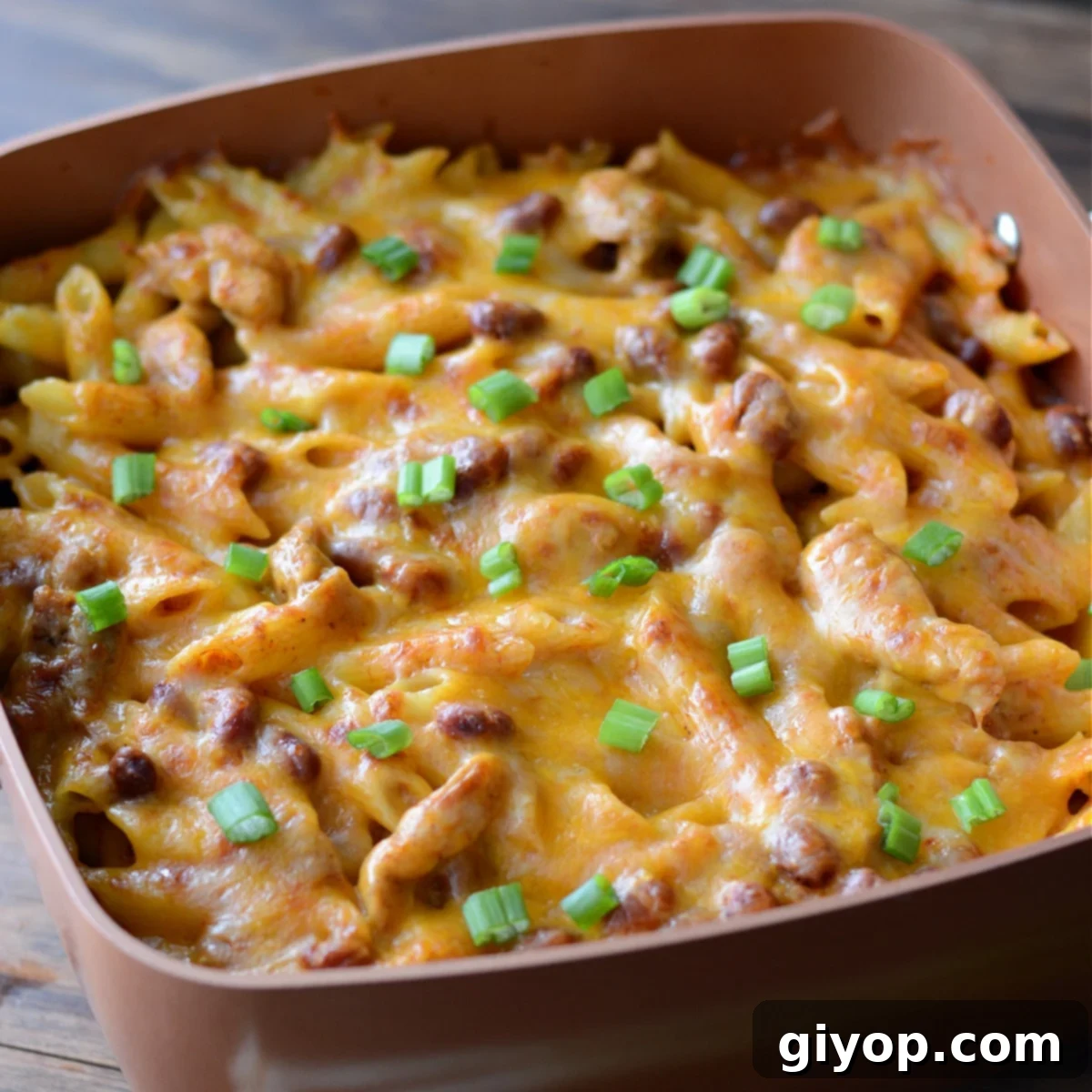 Creamy Chicken Enchilada Pasta 1 featured 4506