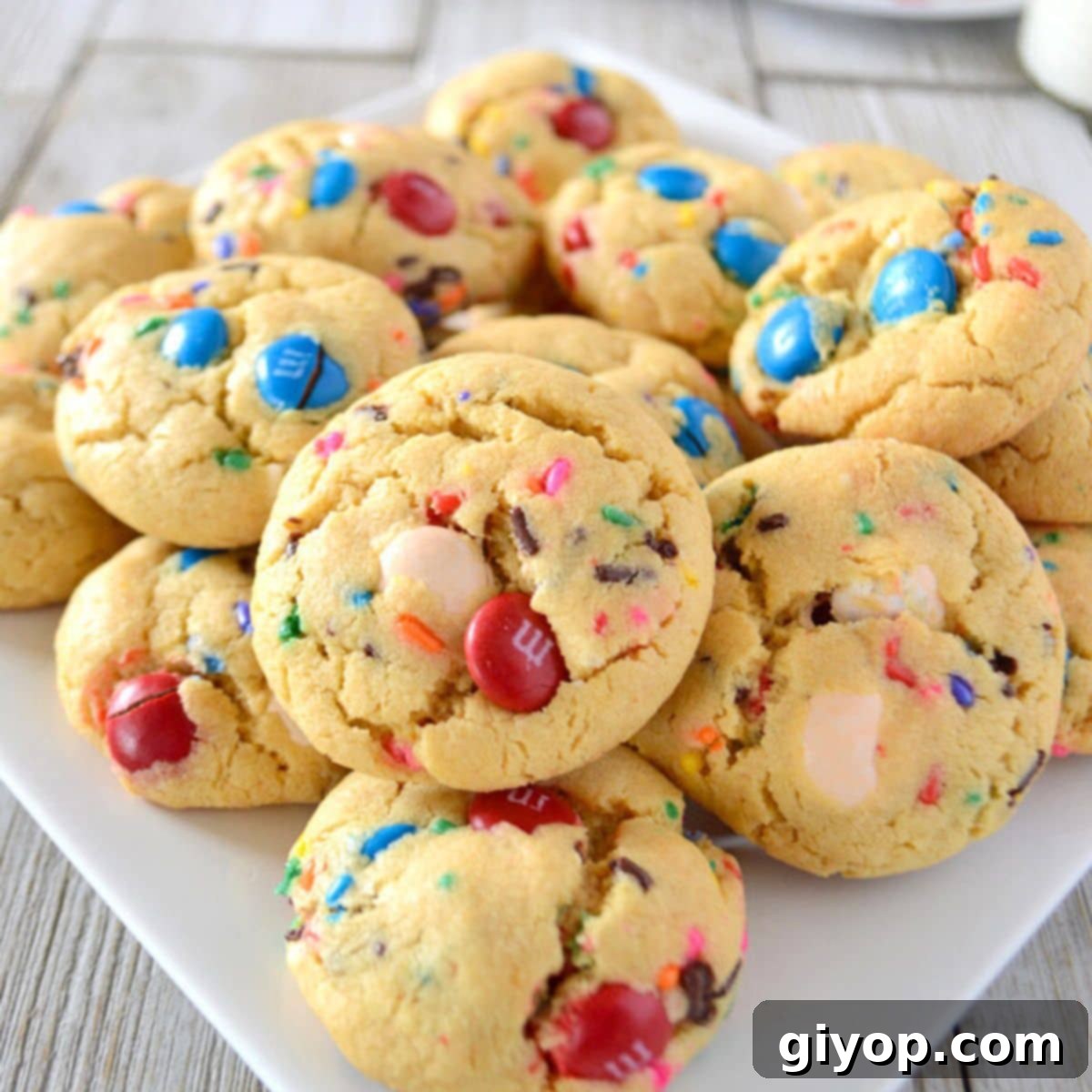 Pudding Burst Cookies 1 featured 7189