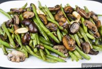 Golden Roasted Green Beans and Mushrooms