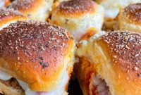 Cheesy Baked Chicken Parmesan Sliders