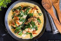 Creamy Tuscan Crockpot Chicken