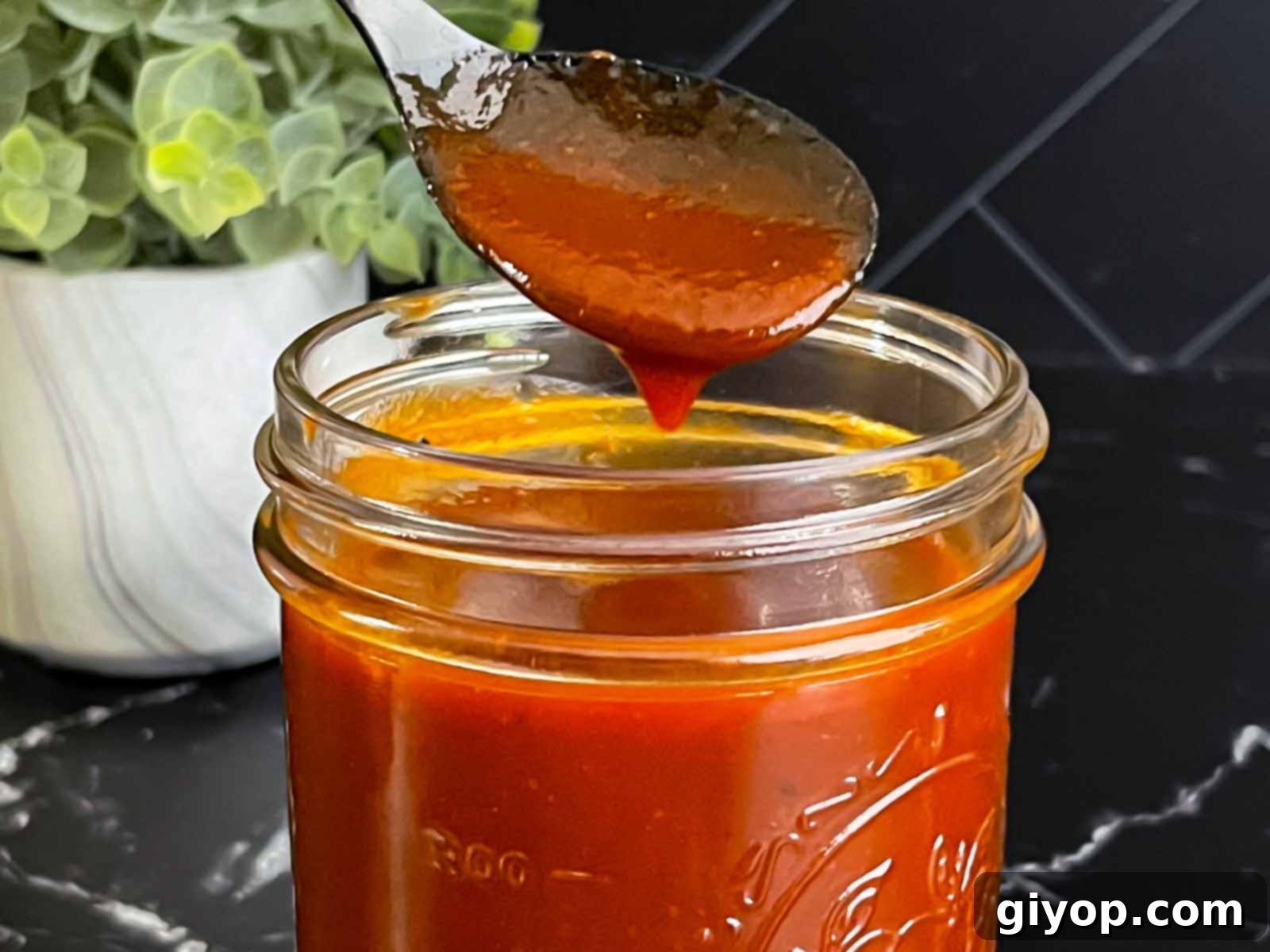 Legendary Kansas City Barbecue Sauce 1 featured 55538