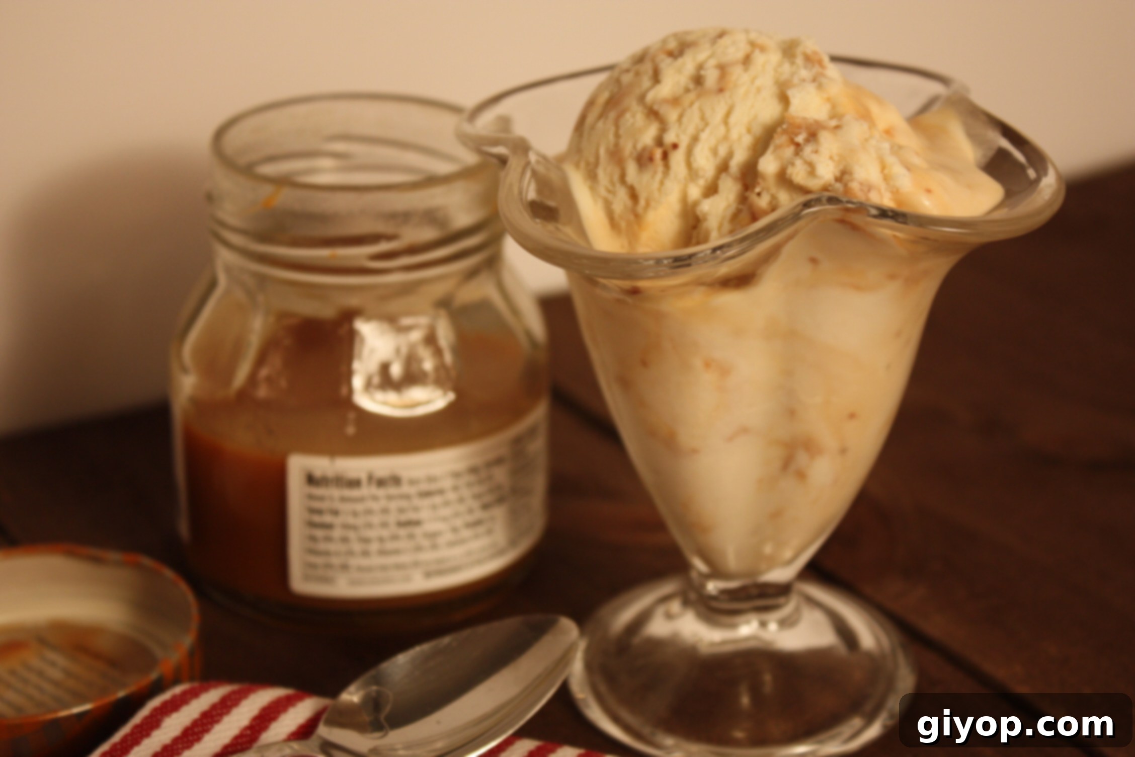 No-Churn Salted Caramel Toffee Bit Ice Cream