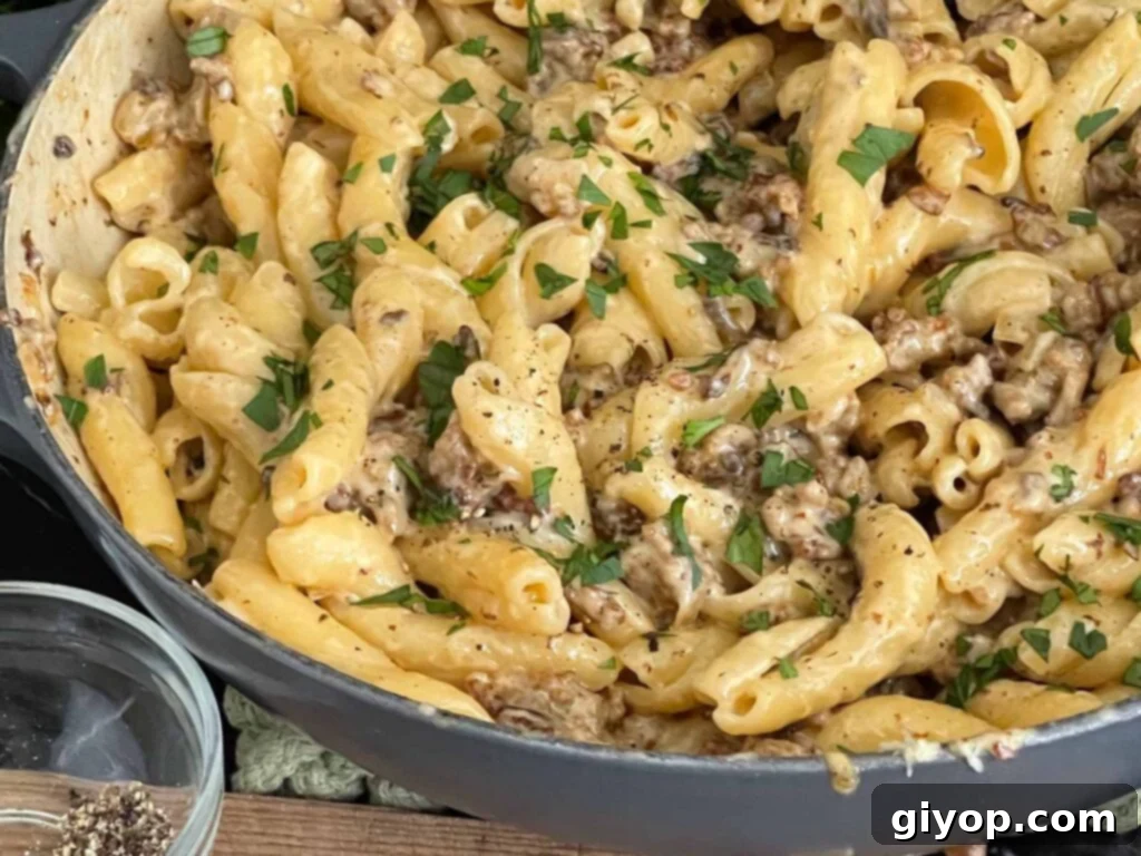 Pasta alla Norcina in a skillet.